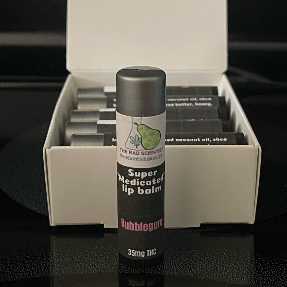 Super medicated lip balm - bubblegum flavor